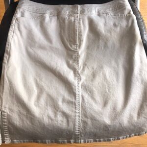 Size 8 Tommy Hilfiger skirt beige